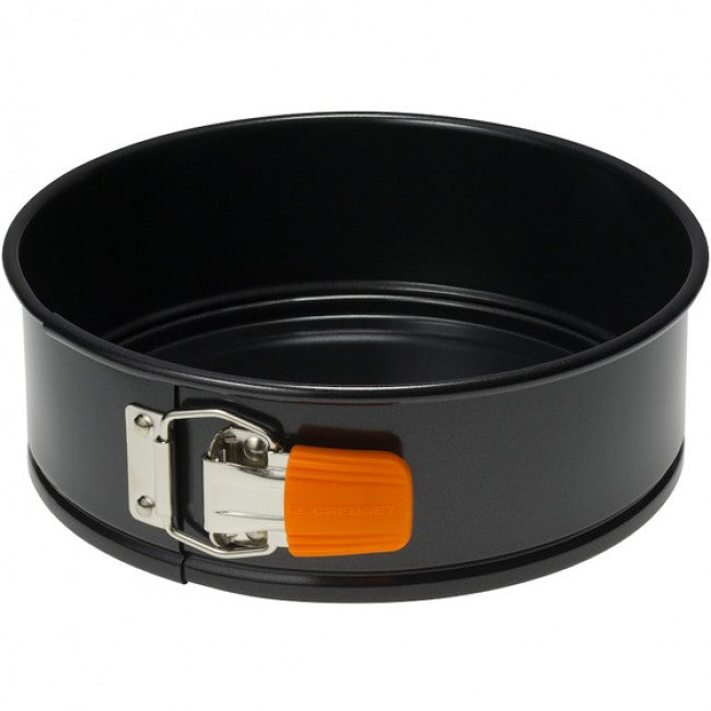 Le Creuset Non-Stick Round Springform Cake Tin